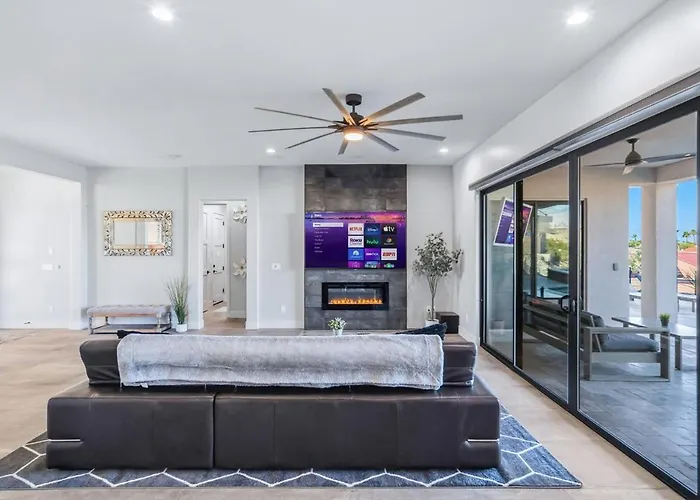 Cypress House Modern Luxury-lake Views-pool-rv Boat Garage Ferienhaus Lake Havasu City