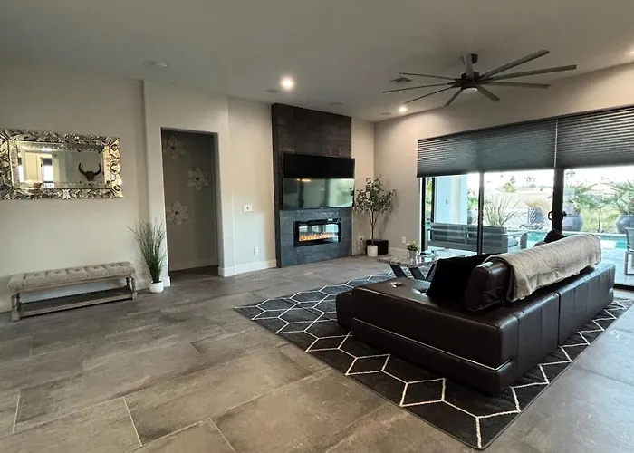 Cypress House Modern Luxury-lake Views-pool-rv Boat Garage