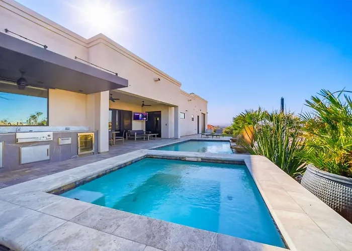 Cypress House Modern Luxury-lake Views-pool-rv Boat Garage Lake Havasu City